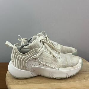 Adidas Trae Unlimited "Ftwr White/Dash Grey/Blue Dawn" Basketball Shoe Men 8.5